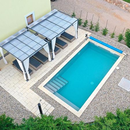 Holiday Home Tos Risika Exteriér fotografie