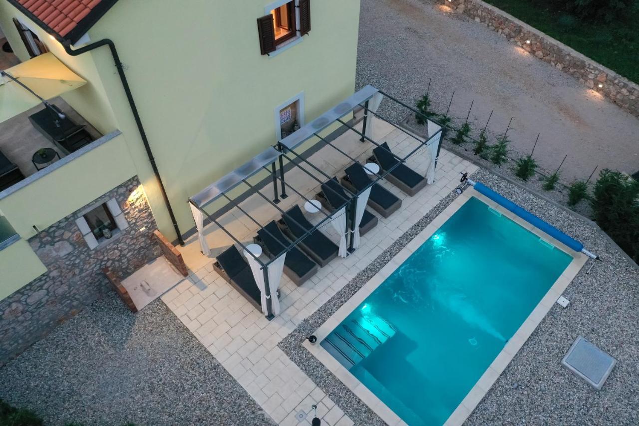 Holiday Home Tos Risika Exteriér fotografie